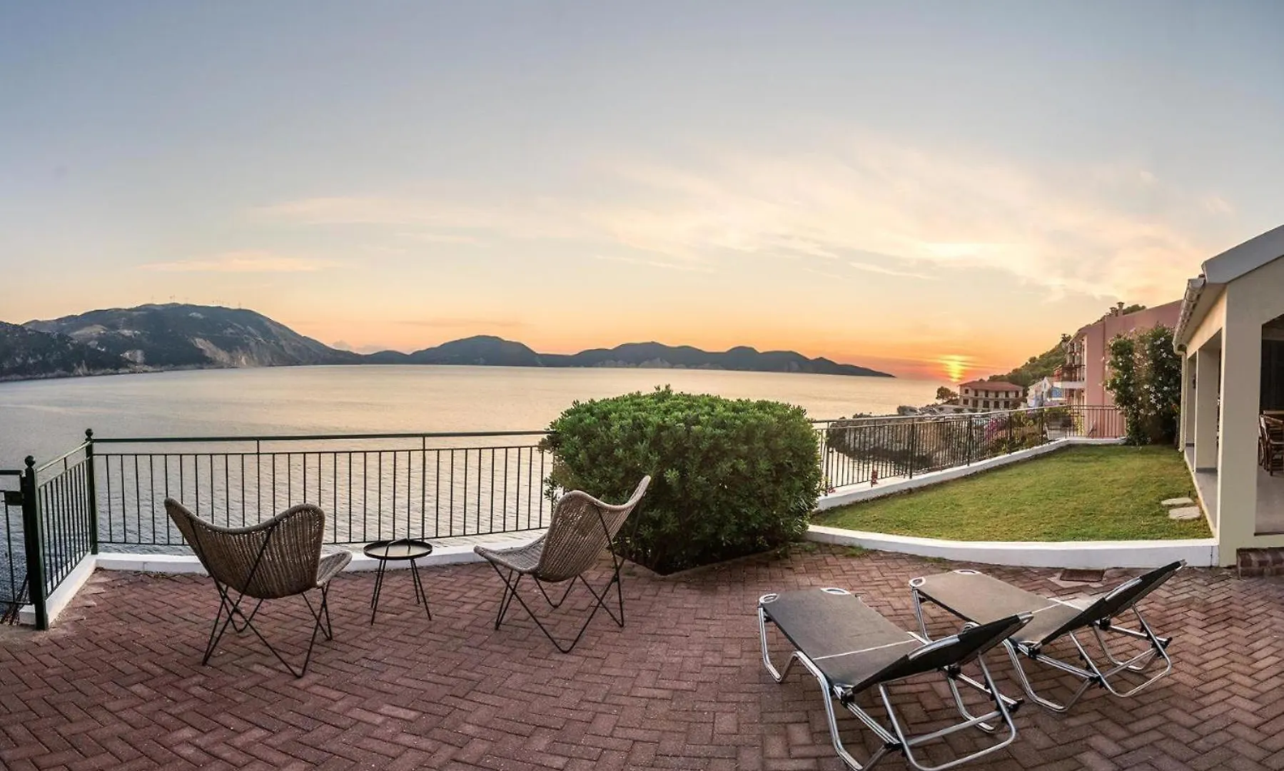 Asos Luxury Seafront Villas, Kefalonia, 100M Beach & Center, 4 Stars Services, Parking - Near Myrtos - Fiskardo Řecko