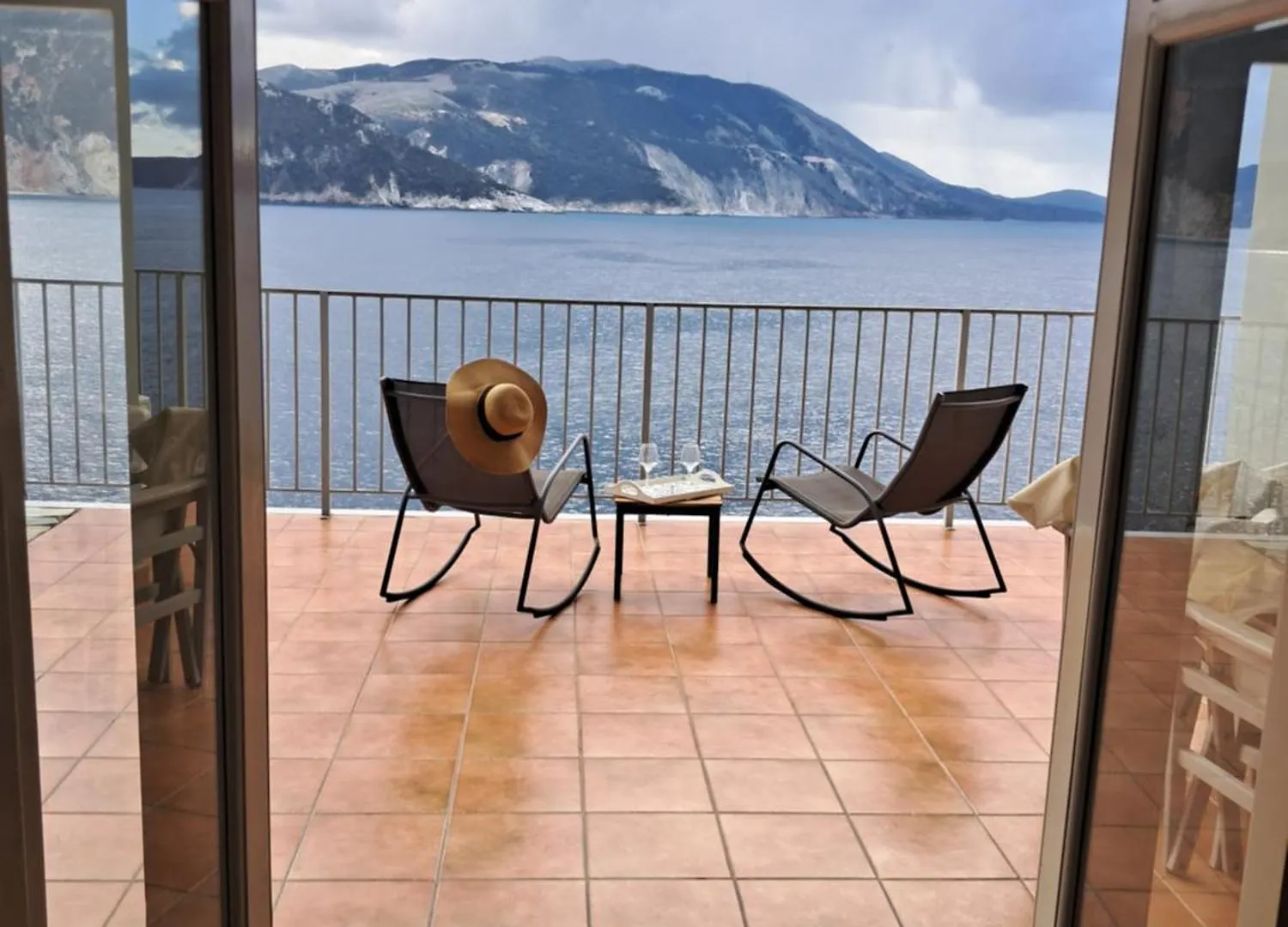 Asos Luxury Seafront Villas, Kefalonia, 100M Beach & Center, 4 Stars Services, Parking - Near Myrtos - Fiskardo